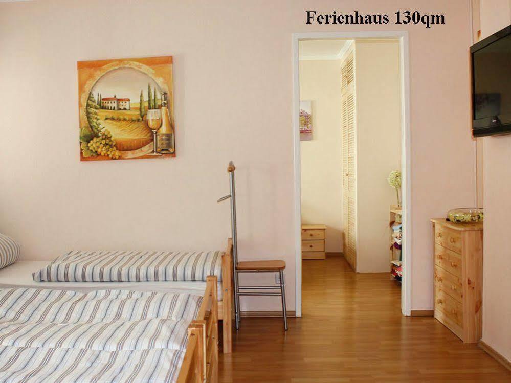 Ferienhaus เบอร์ลิน ภายนอก รูปภาพ
